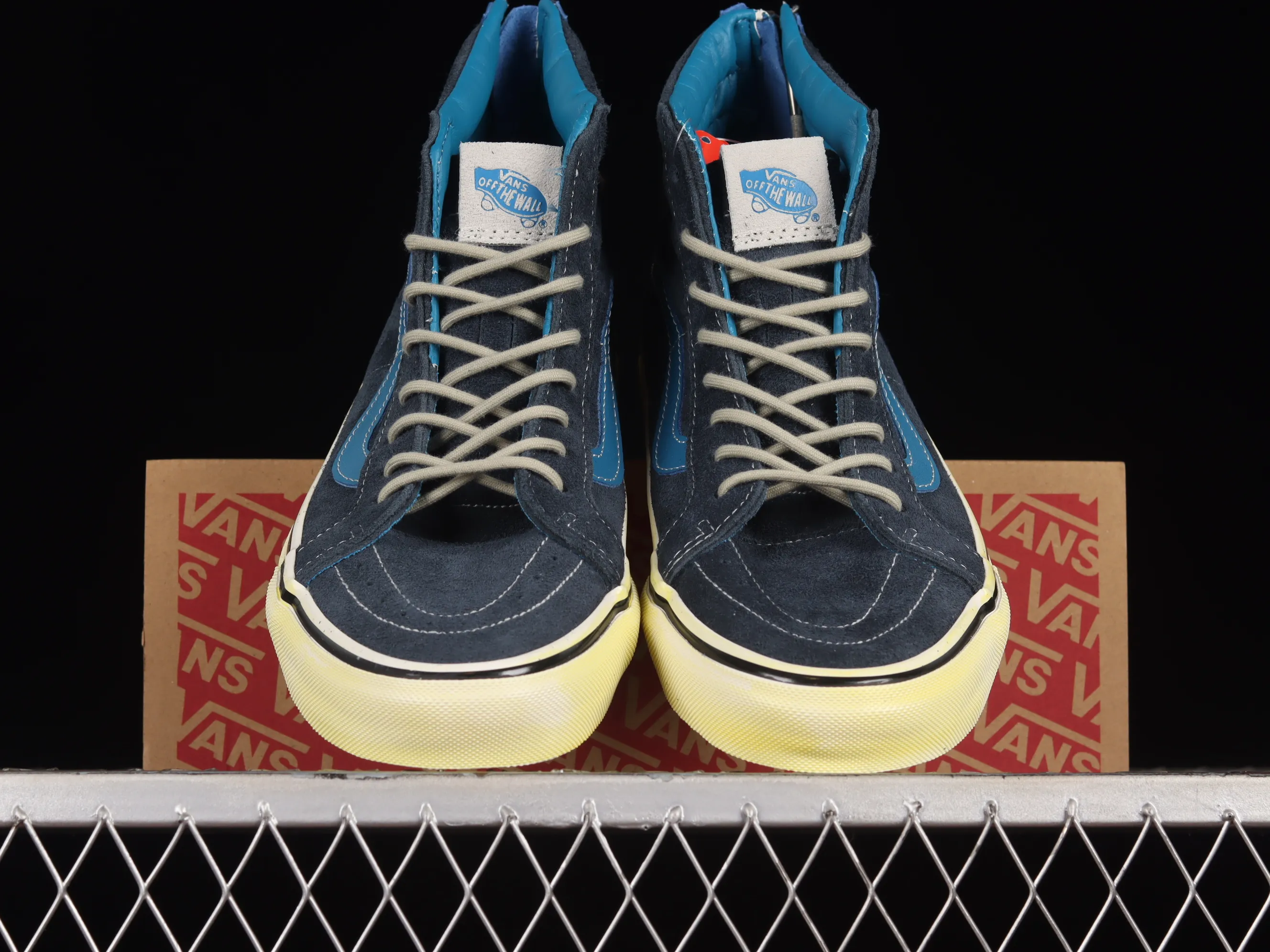 All categories Vans Vans series Vans Hi Vans high-top Vans Sk8-Hi x Liberaiders Qianzhihe joint high-top casual sneakers VN0A5KRCBZZ